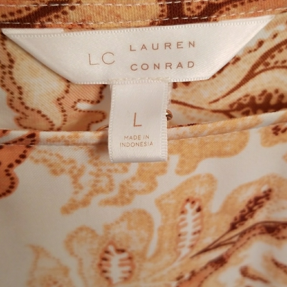 Lauren Conrad Print Bell Sleeve Top in Size Large - Picture 2 of 8